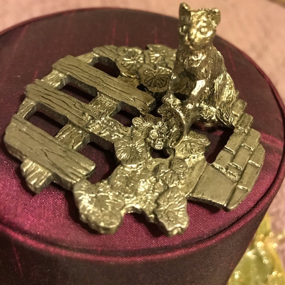 Pewter Lid of Playing Kitten in Garden
